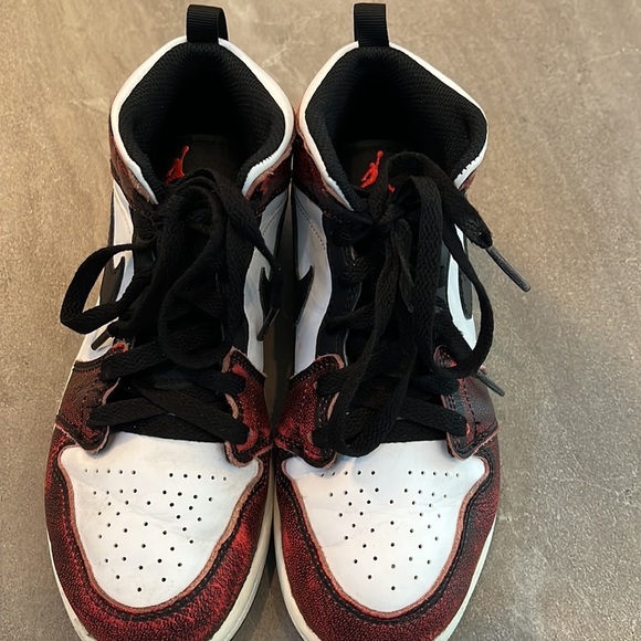 Jordan 1 Mid Wear-Away Chicago (PS) - Picture 6 of 8